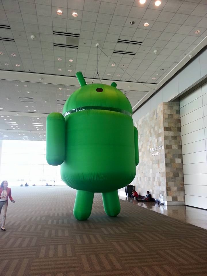 Giant Android at Apps World 2015 – Y-Corner